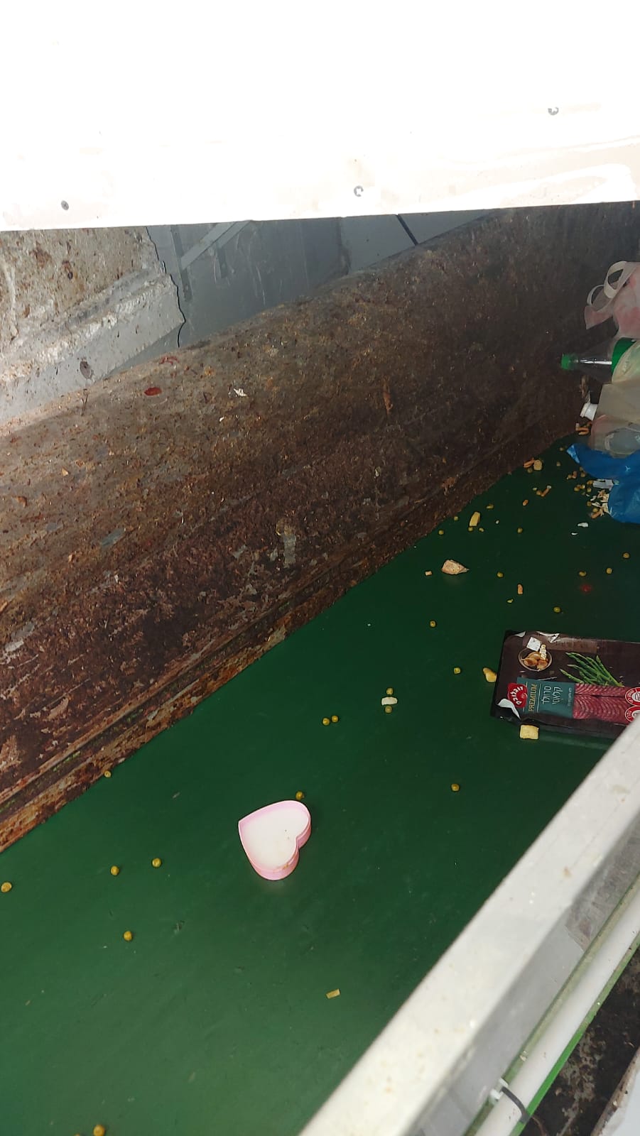 מסוע לפני ניקוי